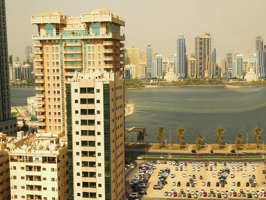 الشارقة Arcadia Hotel Suites المظهر الخارجي الصورة