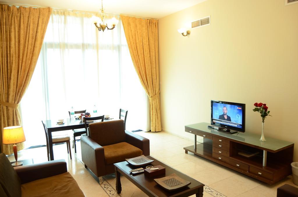 الشارقة Arcadia Hotel Suites المظهر الخارجي الصورة